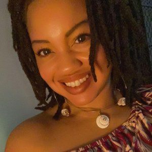 beaded shell necklace